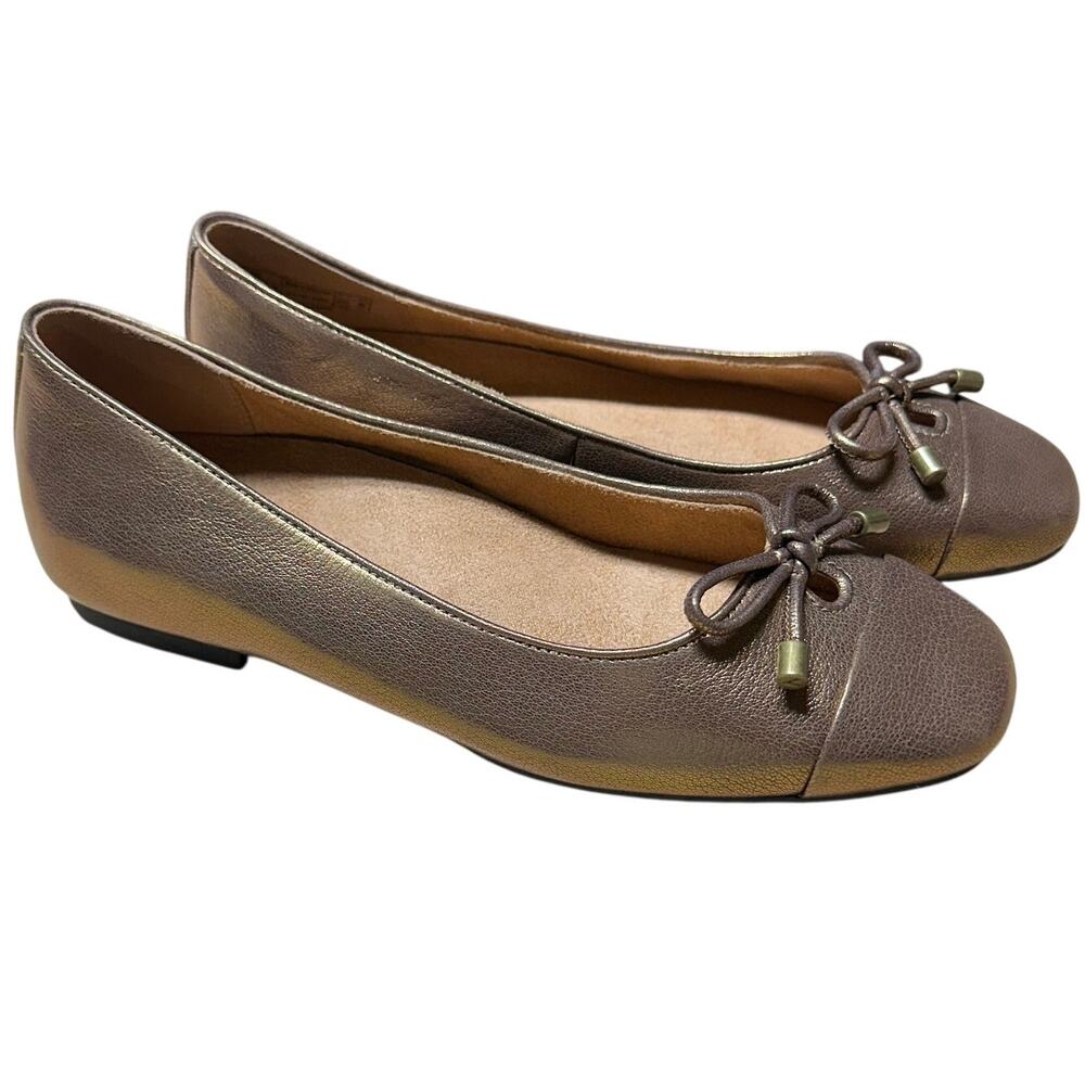 Vionic Women's Klara Ballet Flat Bronze Leather Size 7 New in Box Condition